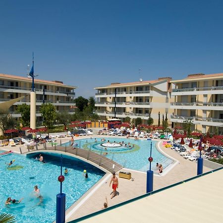 Villaggio Planetarium Resort Bibione Bagian luar foto