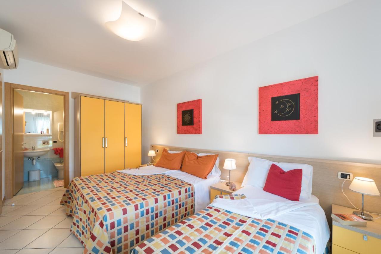 Villaggio Planetarium Resort Bibione Bagian luar foto