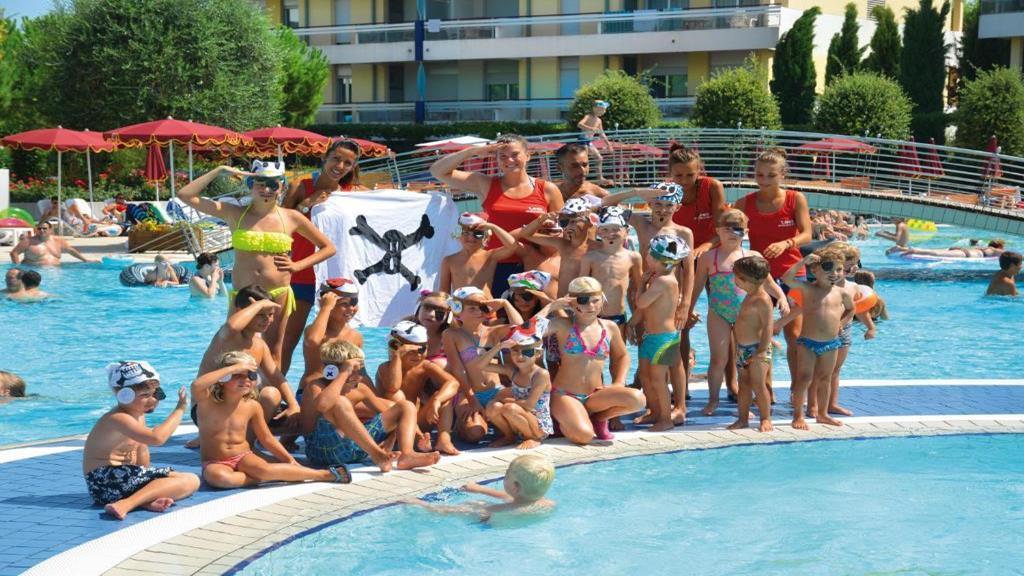 Villaggio Planetarium Resort Bibione Bagian luar foto