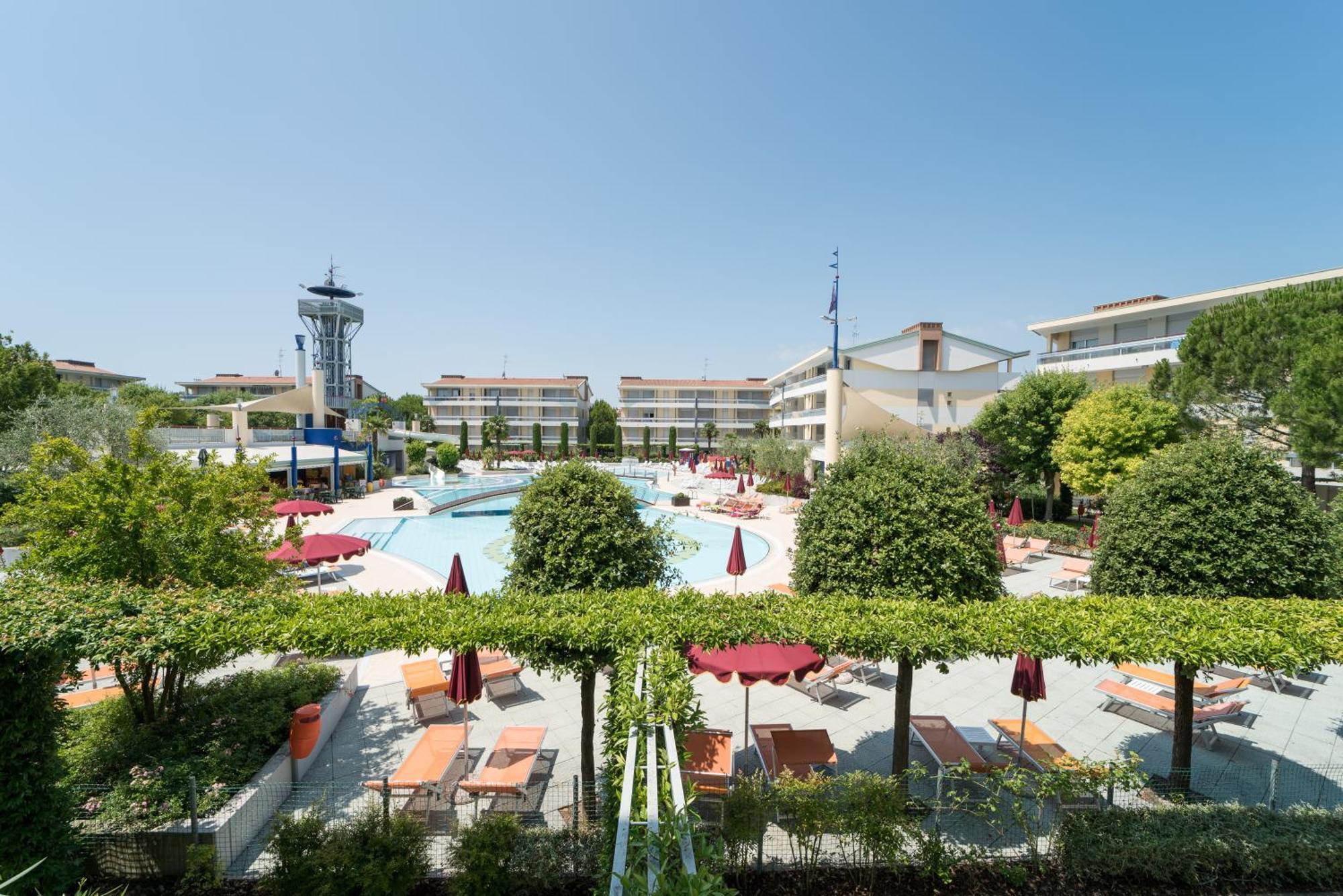 Villaggio Planetarium Resort Bibione Bagian luar foto