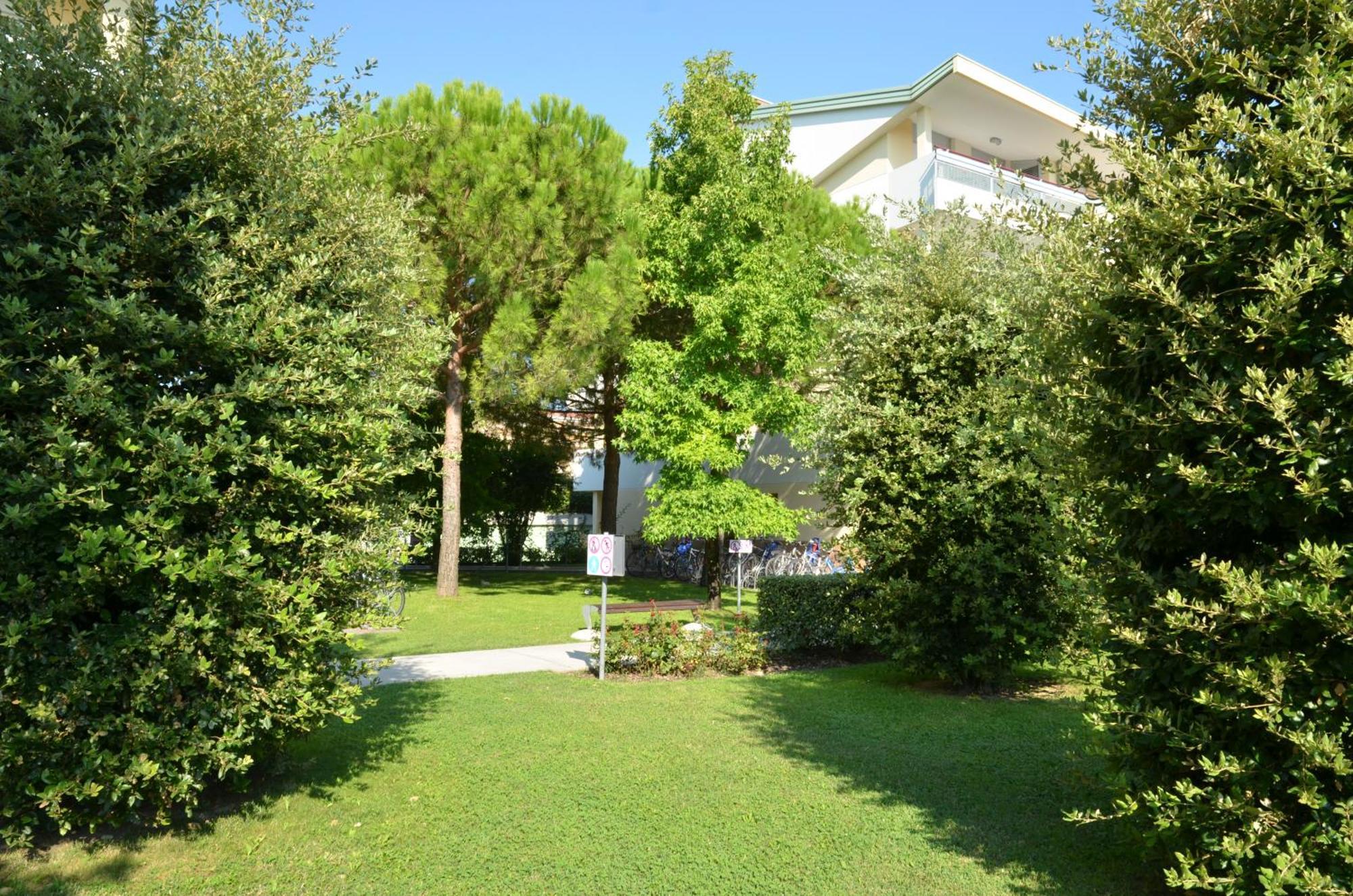 Villaggio Planetarium Resort Bibione Bagian luar foto