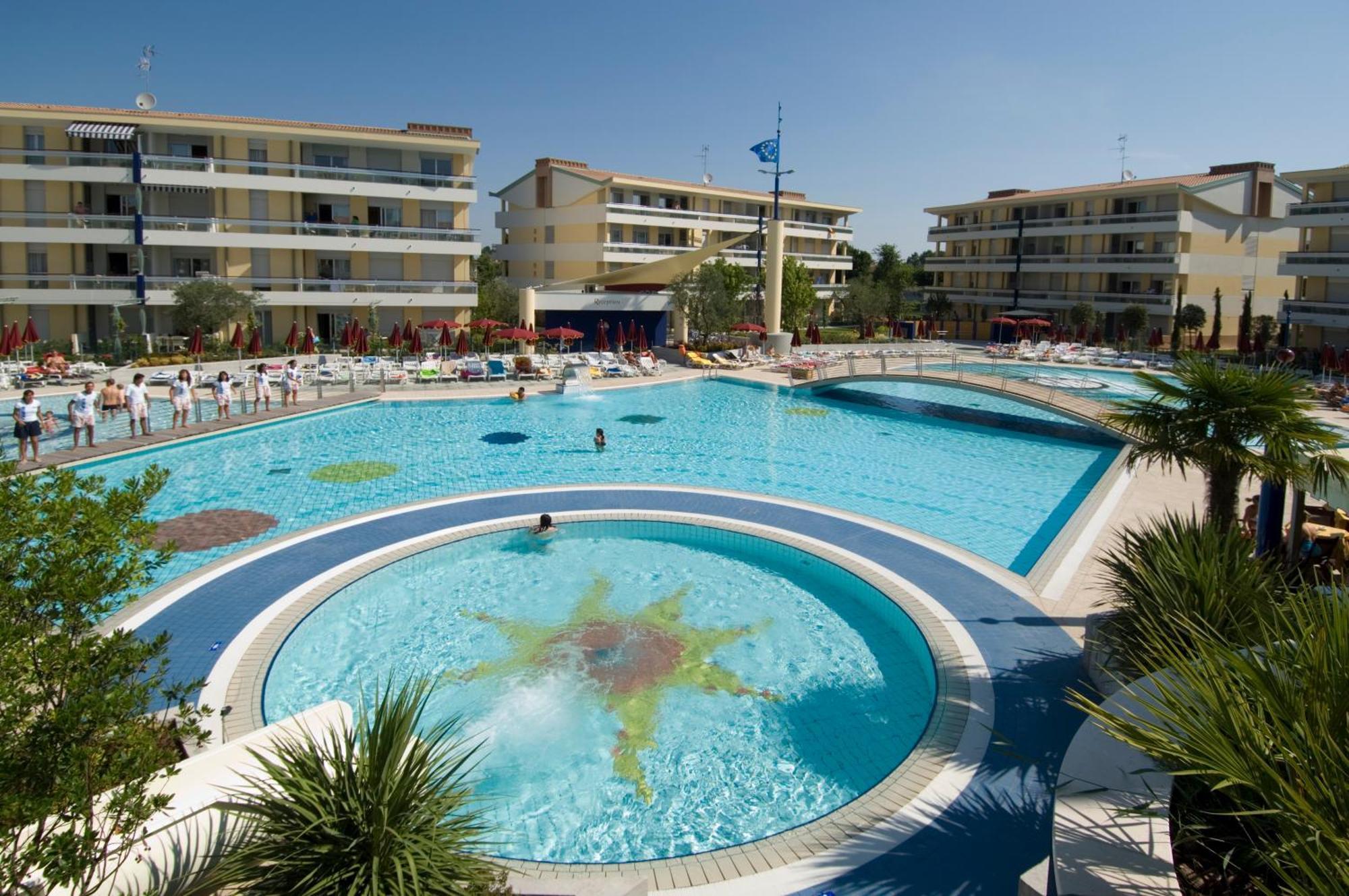 Villaggio Planetarium Resort Bibione Bagian luar foto