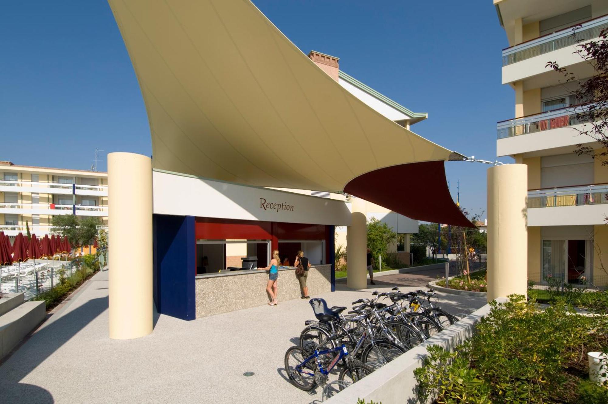 Villaggio Planetarium Resort Bibione Bagian luar foto