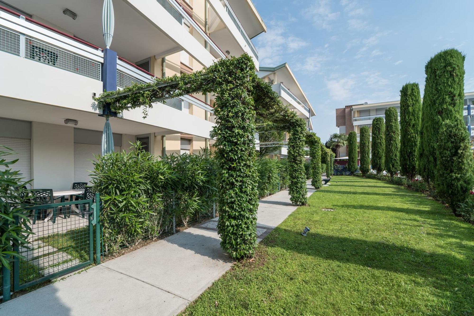 Villaggio Planetarium Resort Bibione Bagian luar foto