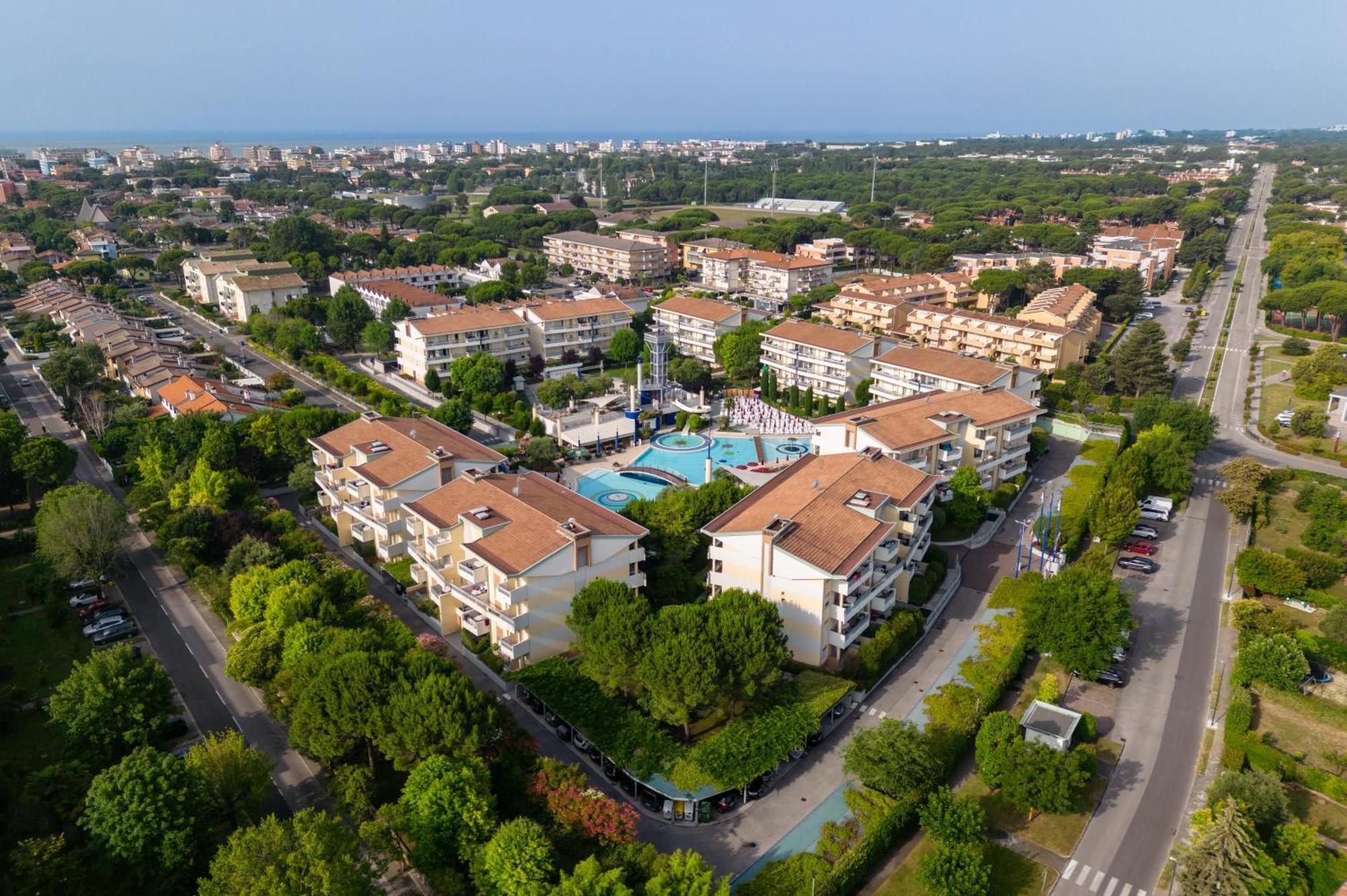 Villaggio Planetarium Resort Bibione Bagian luar foto